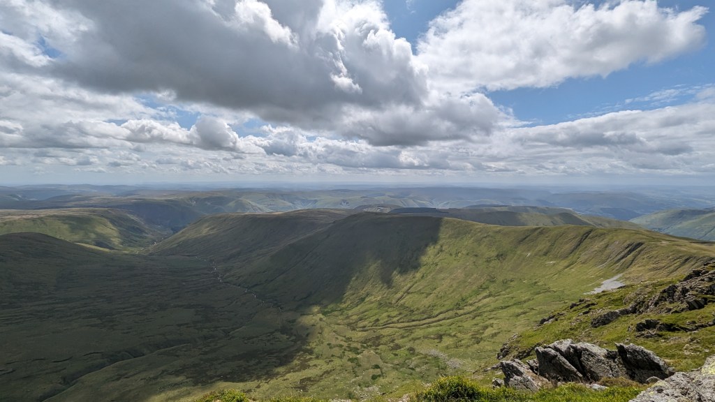 aran fawddy theres a fence all the way to the top