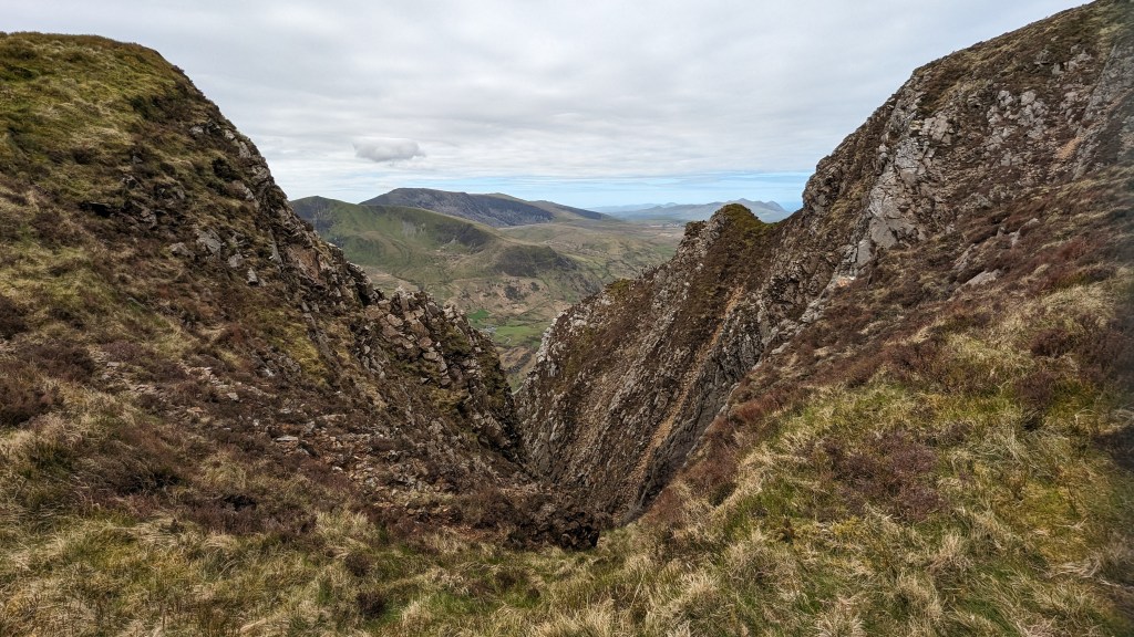 Craig y Bera seen from the path between Foel Rudd and Mynydd Mawr