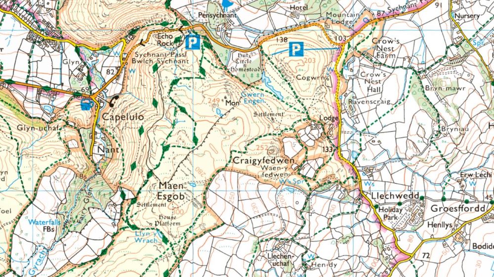 A detailed topographic map showcasing various locations, roadways, and parking areas, featuring contours and landmarks such as Echo Rock, Capelulo, and Nant.